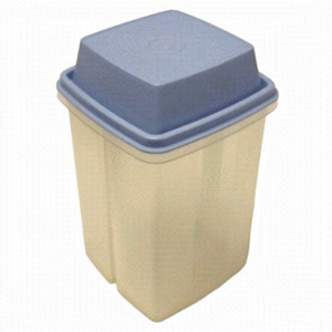 Vintage ClearPlastic Tupperware Pickle Storage Container‎ with Blue Lid